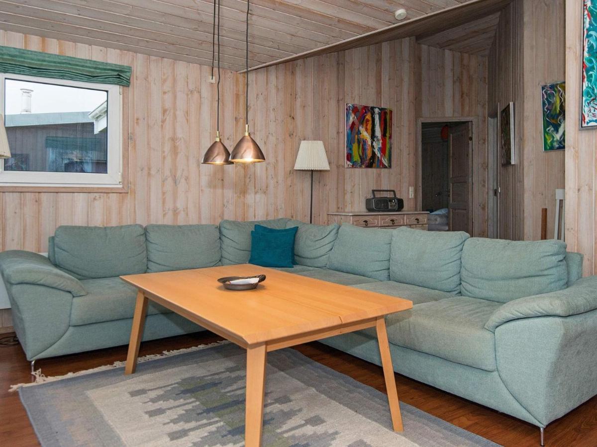 8 Person Holiday Home In R Nde Rønde Esterno foto